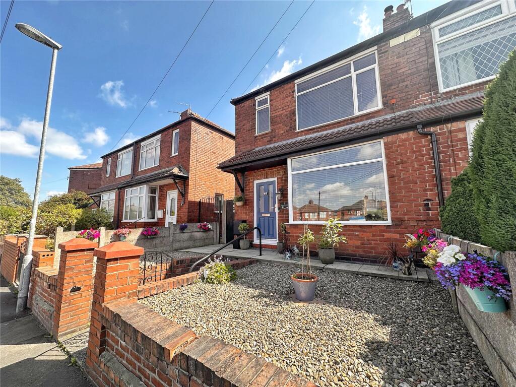 Main image of property: Berwyn Avenue, Middleton, Manchester, M24