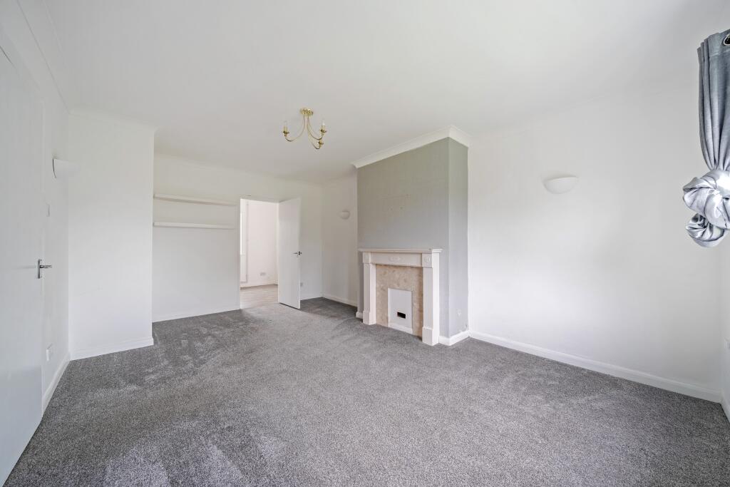 House in South Kesteven, Grantham - More