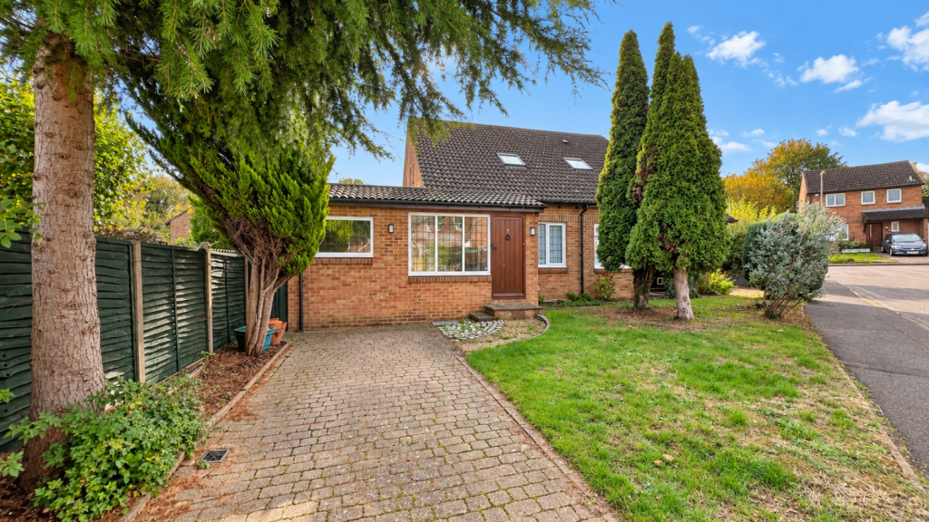 Main image of property: Van Dyck Close, Basingstoke, Hampshire, RG21