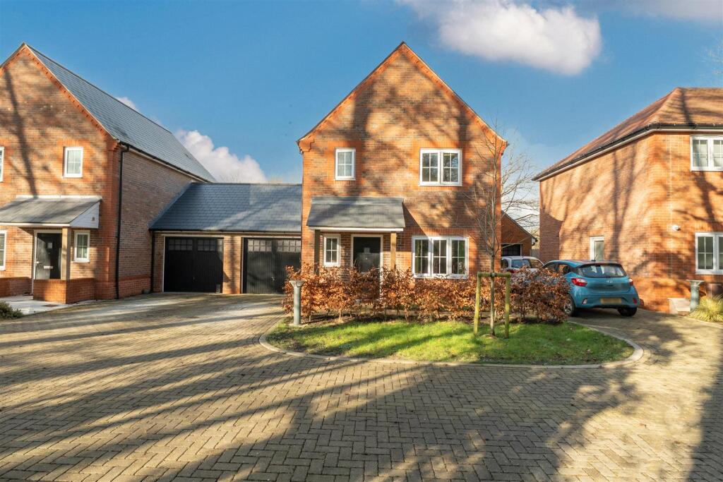 Main image of property: Woodlands Close, Barnham