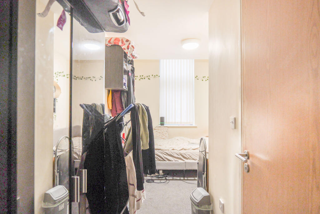 Apartment in Liverpool, City Centre, Vauxhall - View 4