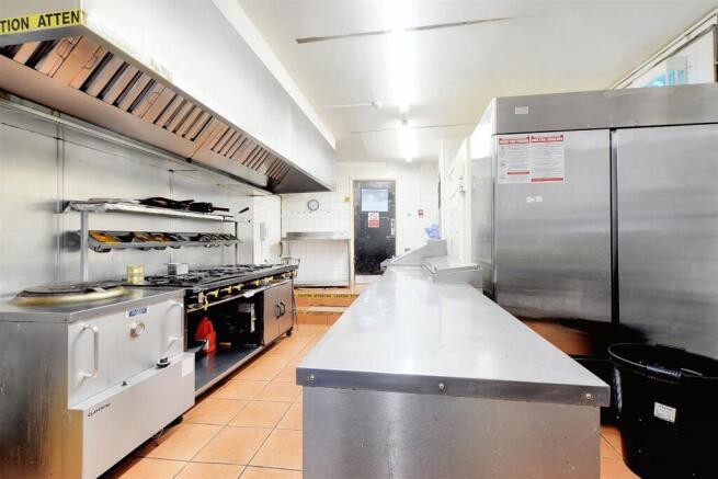 Kitchen_5.jpeg