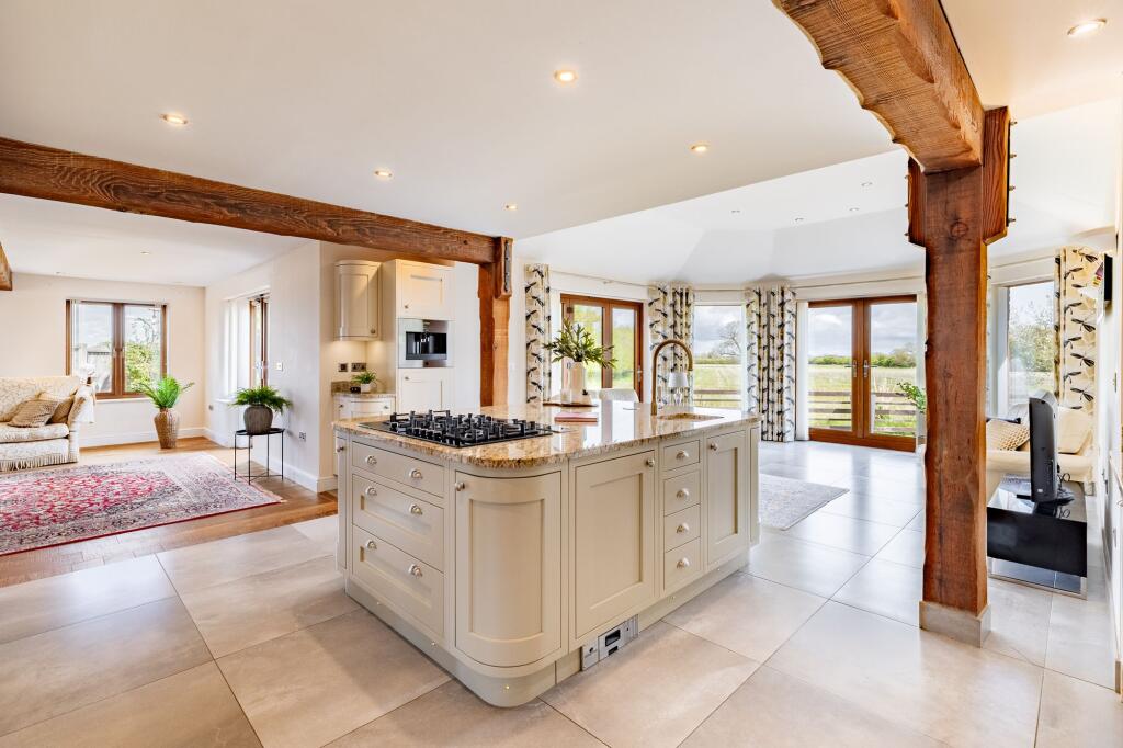 Cawne Close, Wilstead, MK45 photo 2