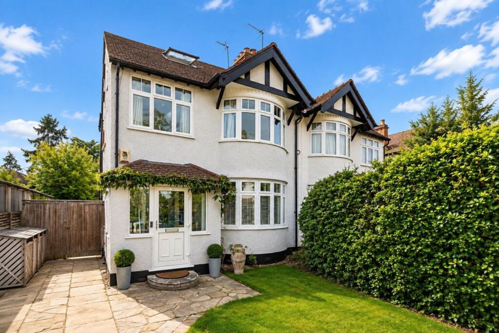 Main image of property: Lynton Road, New Malden, KT3