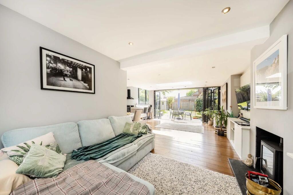 Broomfield, Sunbury-On-Thames – pohled 5