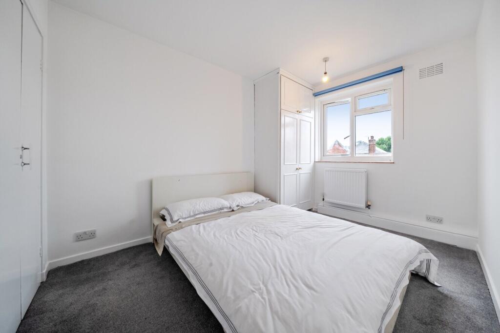 Apartment in London - More