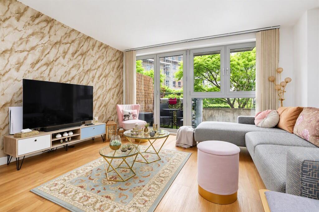 Apartment in London - View 2