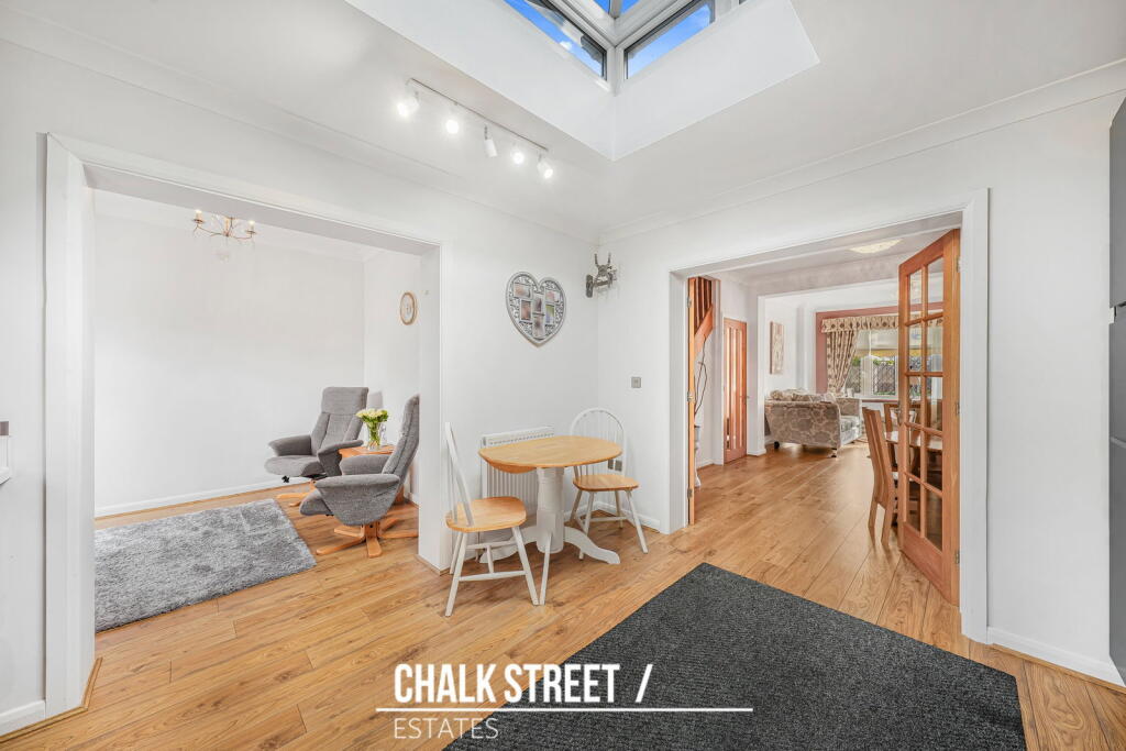 House in London - View 5