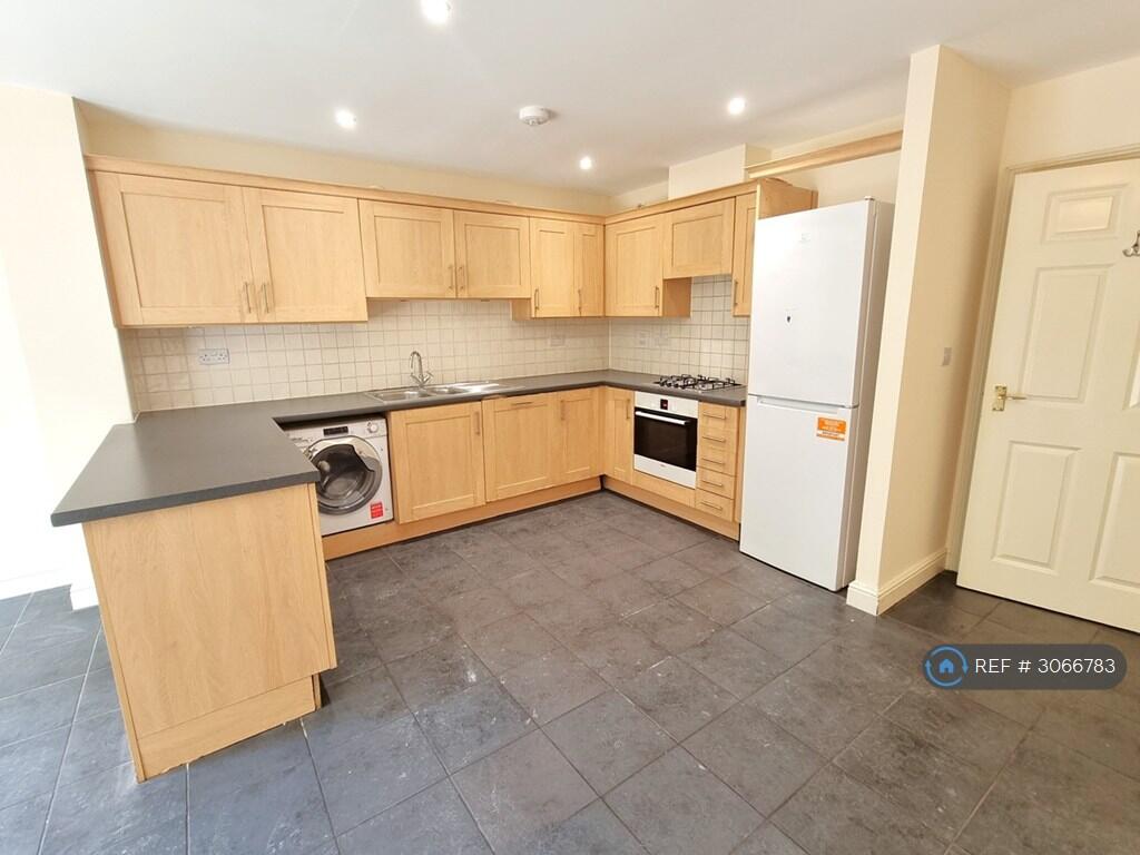 House in London, Old Kent Road - View 2