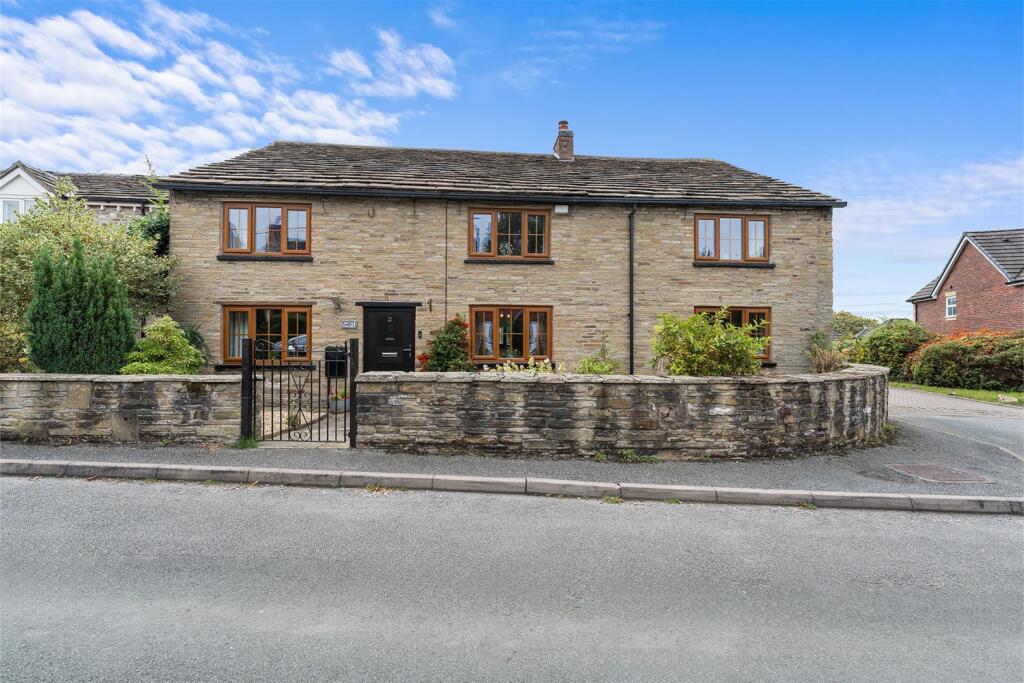 4-bed house on Bluebell Lane, Tytherington, Macclesfield, £795,000