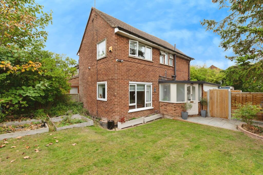 2-bed semi-detached on Langham Crescent, Billericay, Essex, CM12, £425,000
