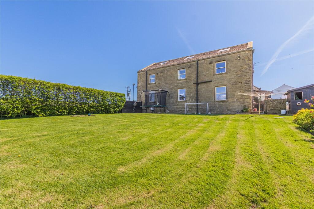 5-bed detached on Strinesdale, Oldham, Greater Manchester, OL4, £645,000