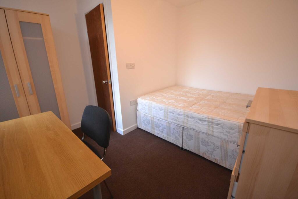 House in Reading - View 5