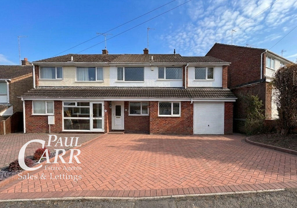 Main image of property: Hillcrest Road, Dordon, Tamworth, B78 1QJ