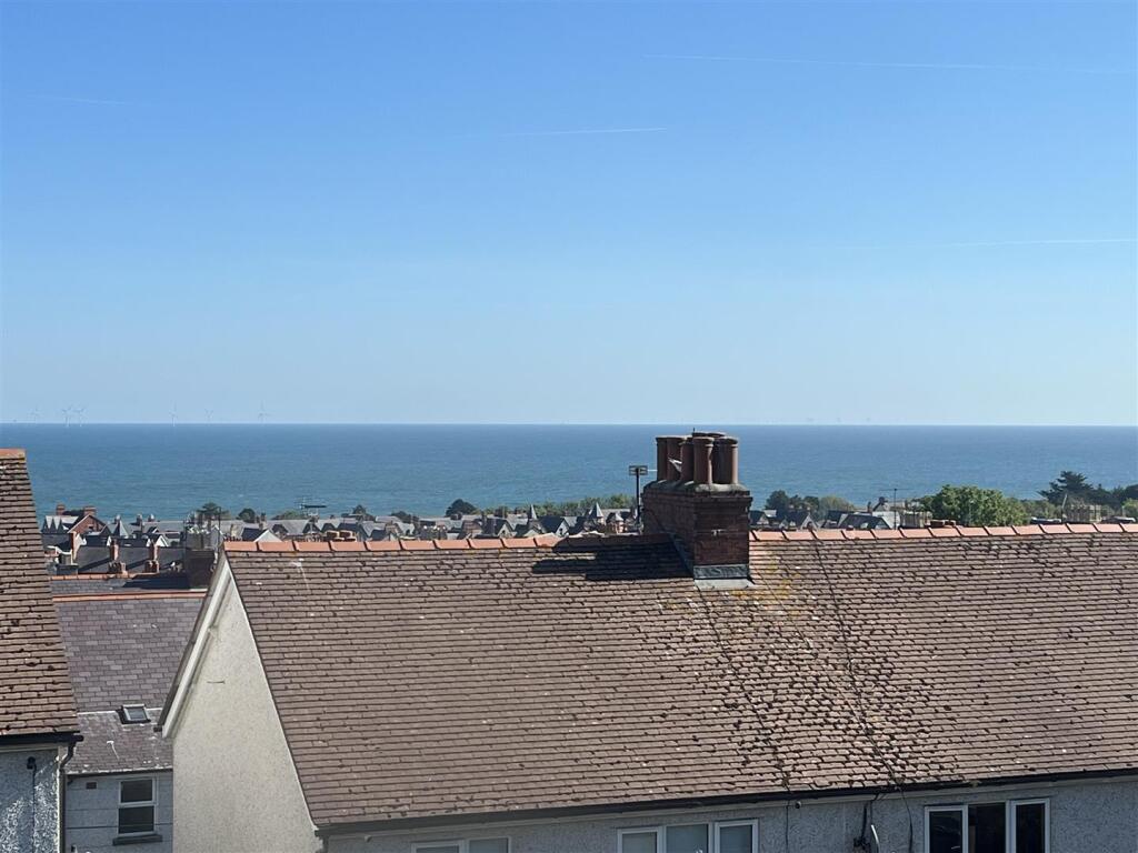 Dundonald Road, Colwyn Bay photo 3