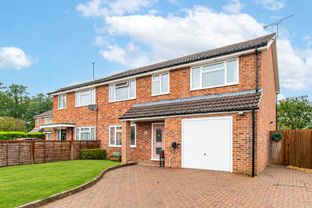 Main image of property: Meldrum Close, Newbury, Berkshire, RG14