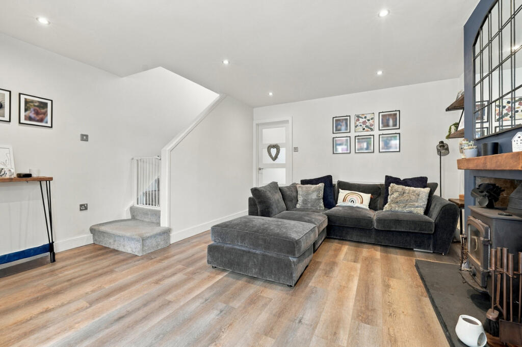 House in Stockport, Bird Estate, Poynton - View 5