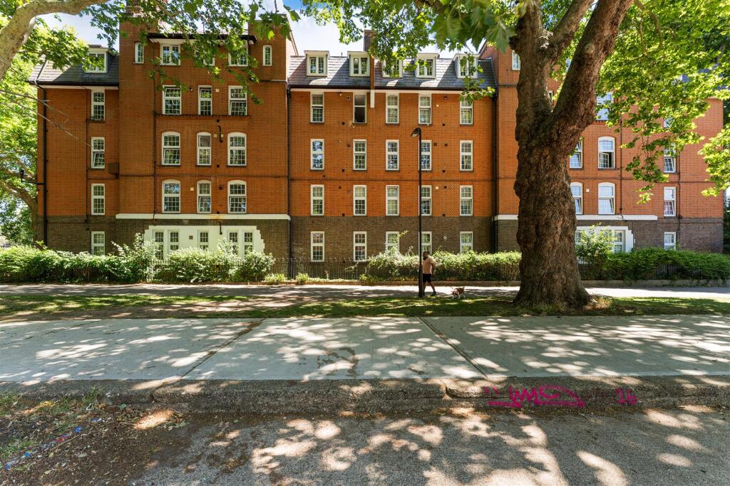 Main image of property: London Fields East Side, Hackney
