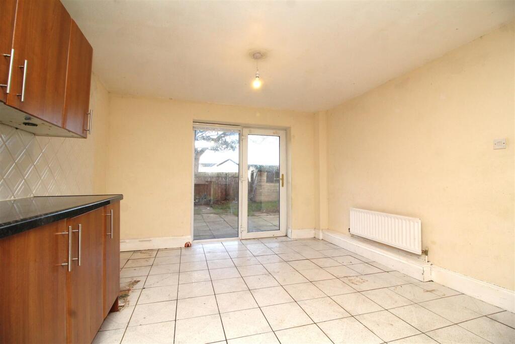 Whitwell, Peterborough photo 3
