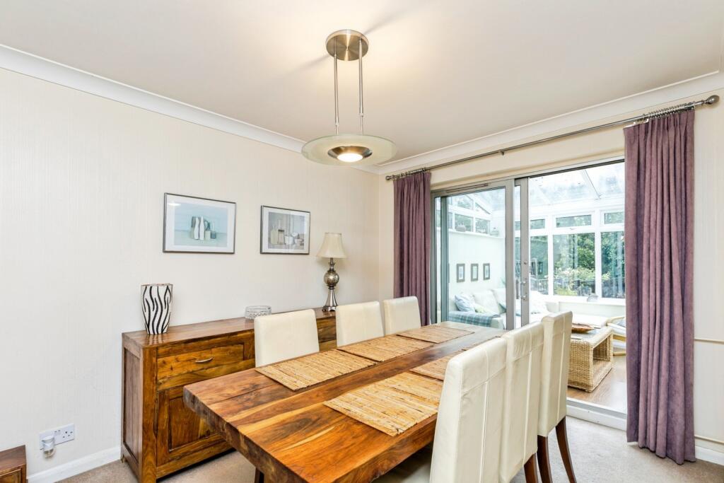 House in Crawley, Gossops Green - View 4