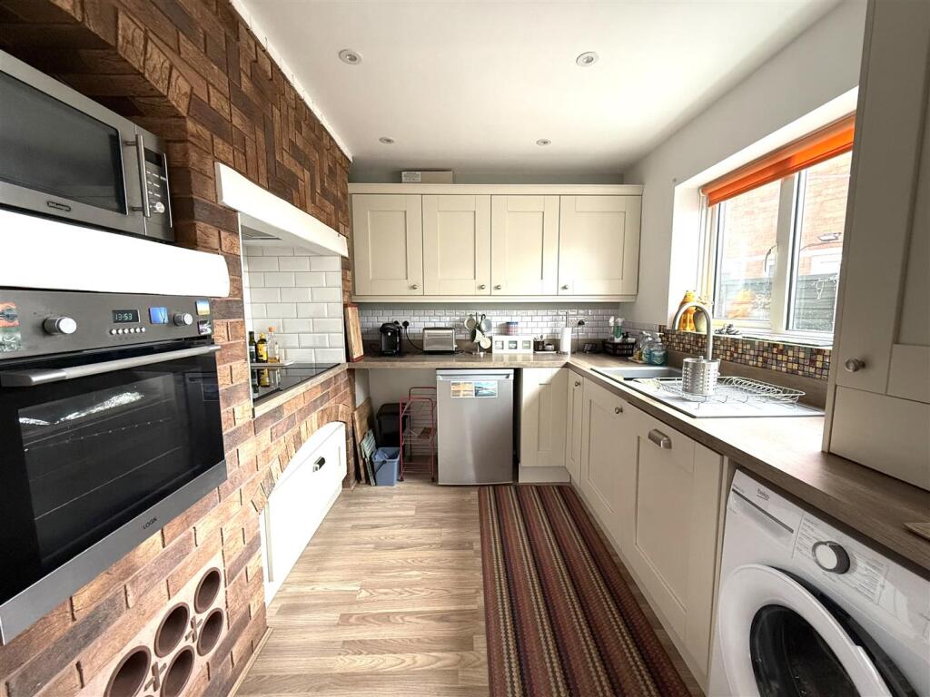 House in Walsall - View 3