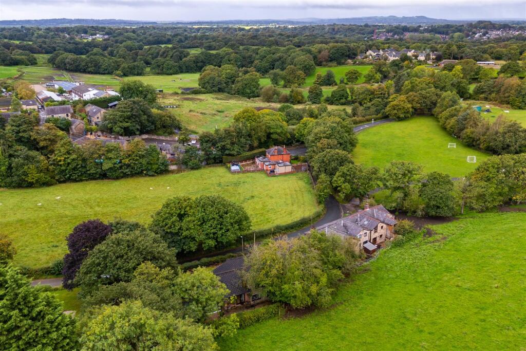 House in Preston - View 5