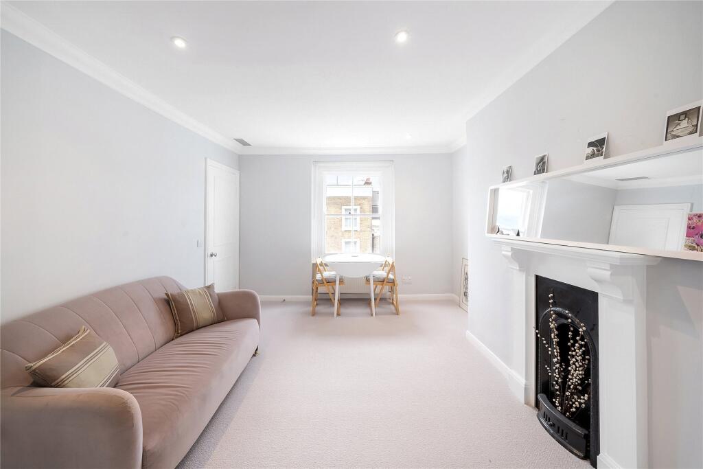 House in London, City of Westminster - View 4