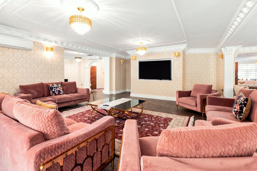 Parkfield, Chorleywood, Rickmansworth, WD3 photo 4