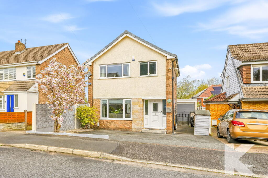 Main image of property: 82 Rydal Avenue, Chadderton OL9 0QX