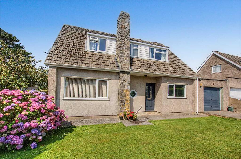 Main image of property: 20 Bishops Park