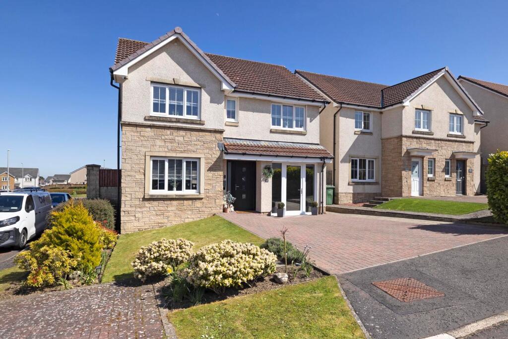 Main image of property: 23 East Cults Court, Heartlands
