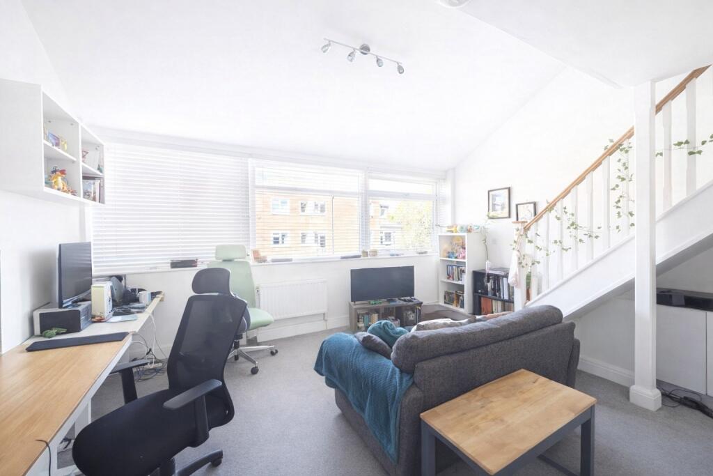 Apartment in Norwich, Norfolk - More