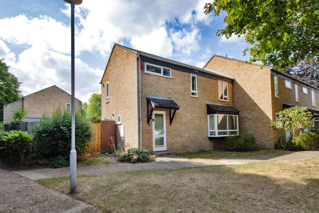Main image of property: Chapel Wood, New Ash Green, Longfield, DA3 8RD
