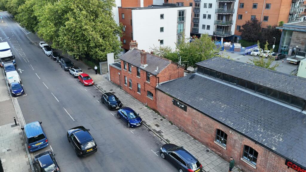 Old drone_DJI_ 3_0140_D.JPG