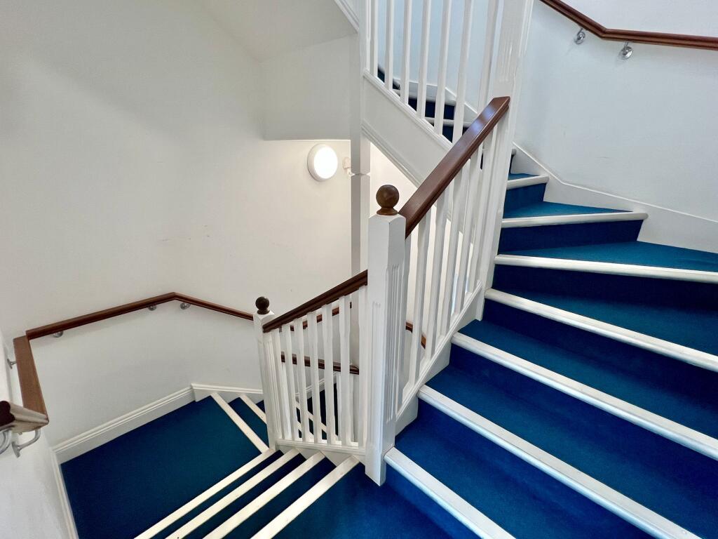 Apartment in Taunton, Frieze Hill - View 5