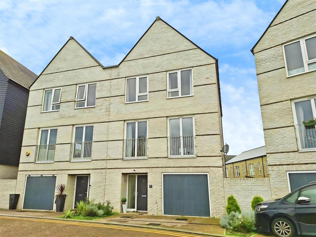 Main image of property: Common Creek Wharf, Rochester