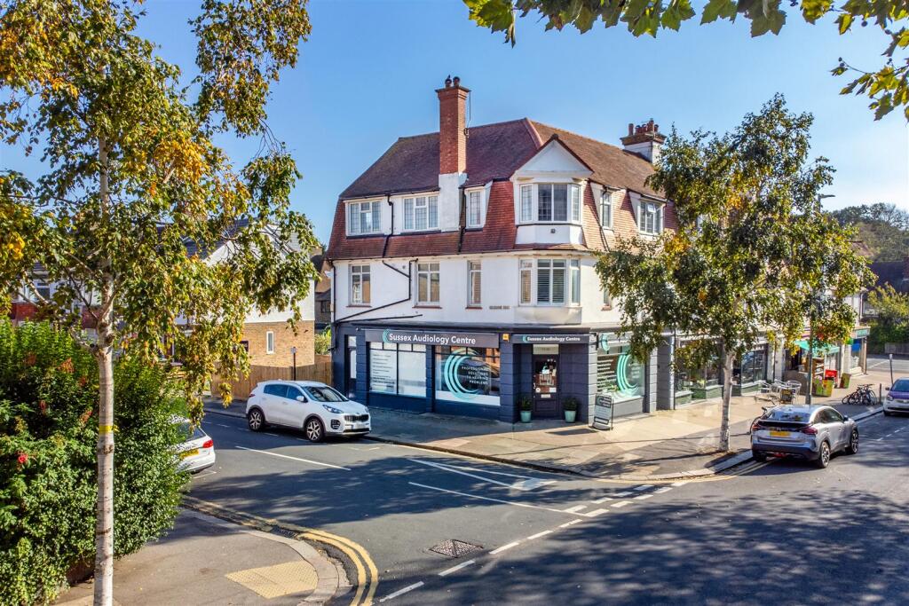 4-bed flat on Montefiore Road, Hove, £550,000