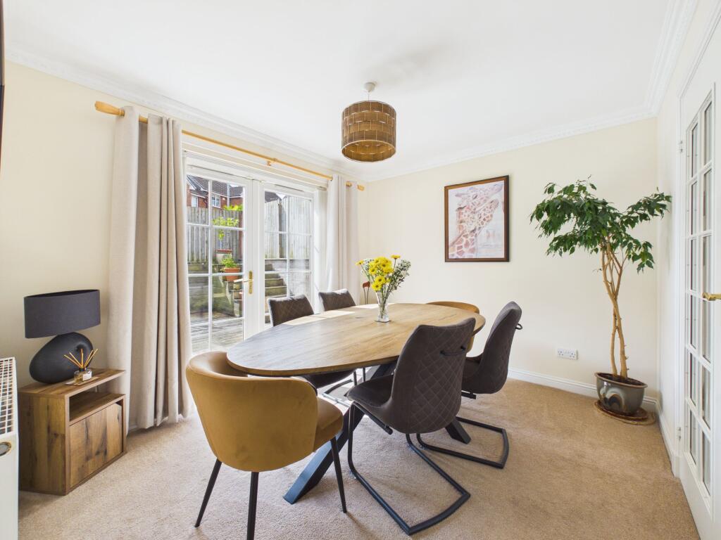 House in Blantyre, High Earnock, West Craigs - View 4
