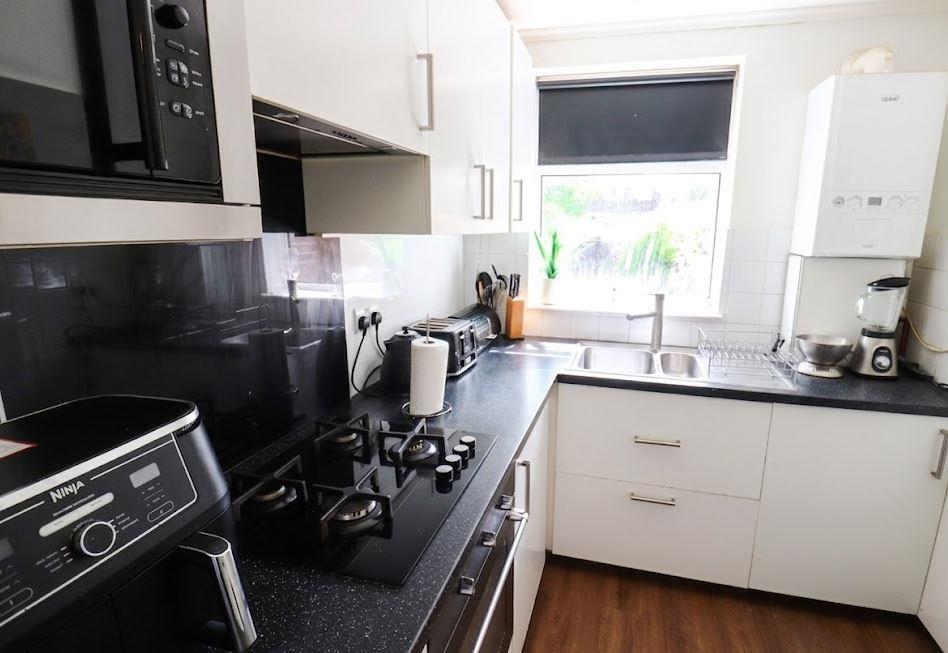 Apartment in London, Poverest, Petts Wood - View 4