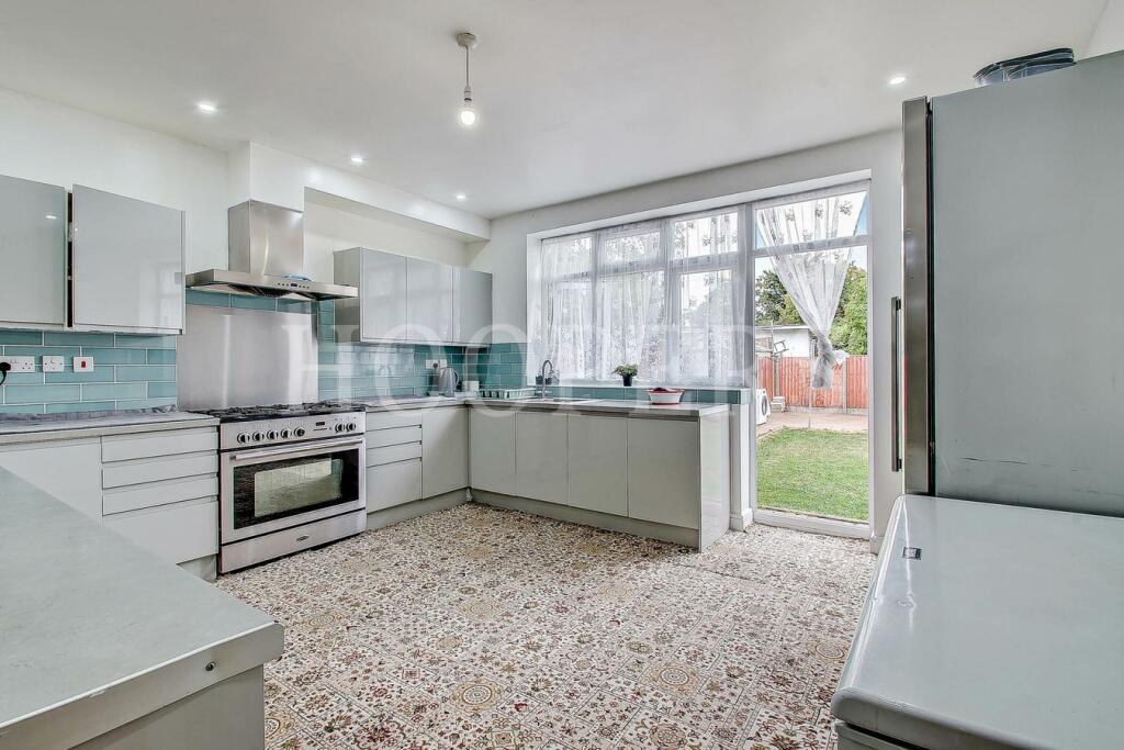 House in London - View 5