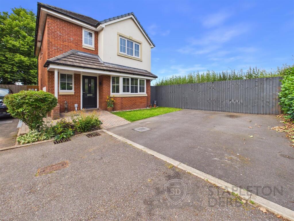 Main image of property: Oakwood Gardens, St. Helens