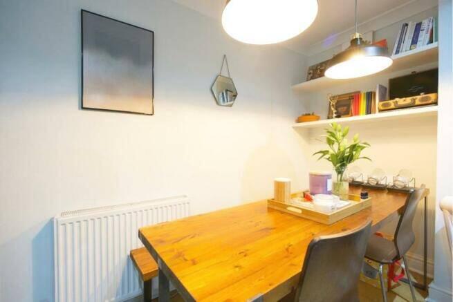 Apartment in London - View 5