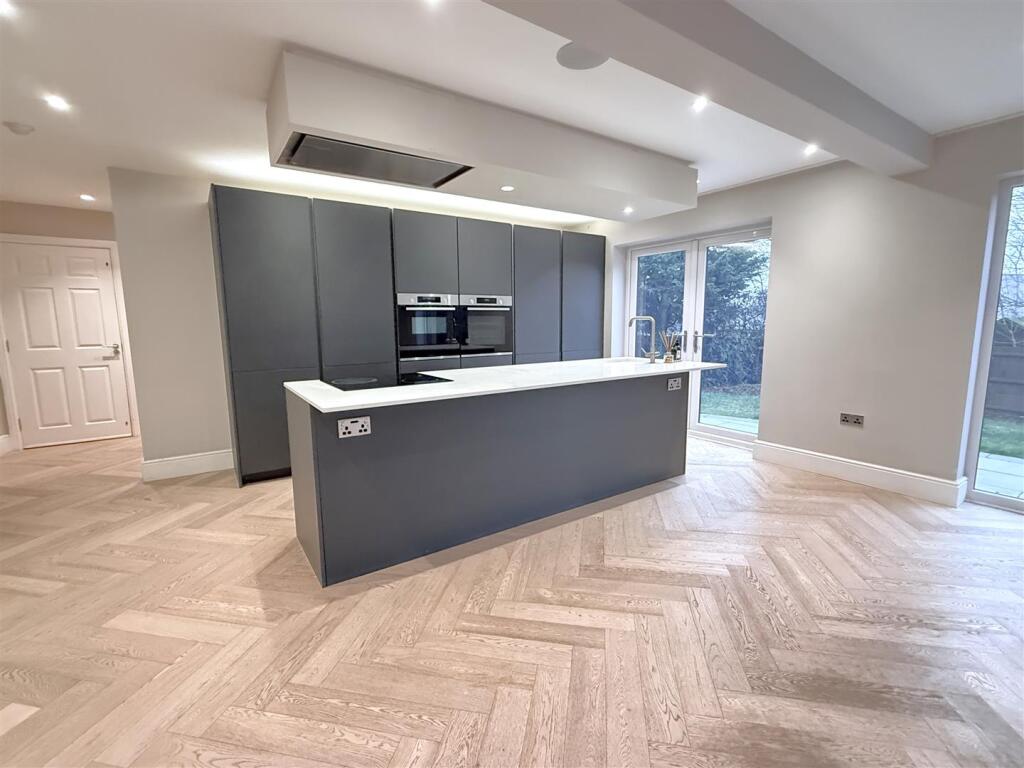 Valley Lane, Long Bennington photo 4