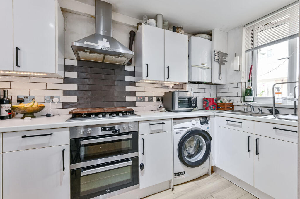 Apartment in London - View 4