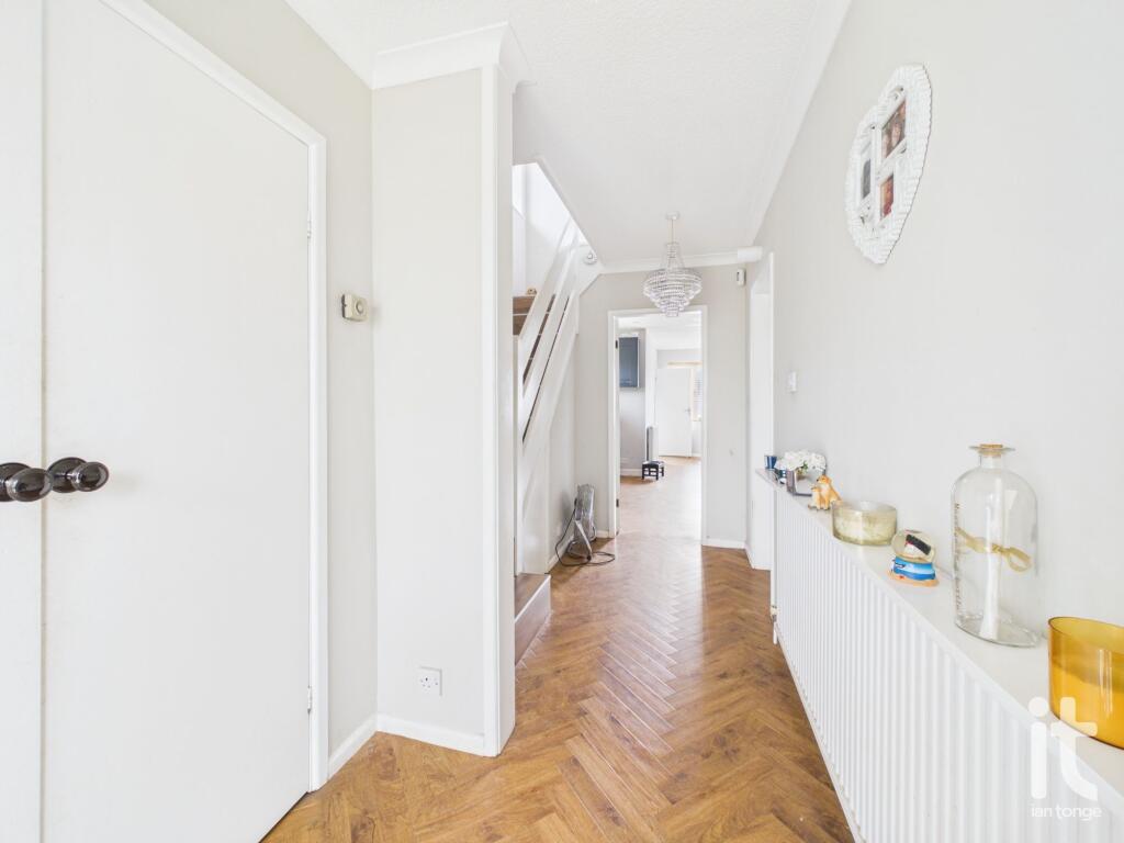 House in Stockport, Woodsmoor - View 5