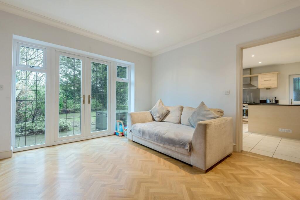 House in London - View 5