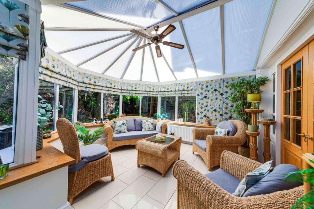 House in Grimsby, Littlefield - View 2