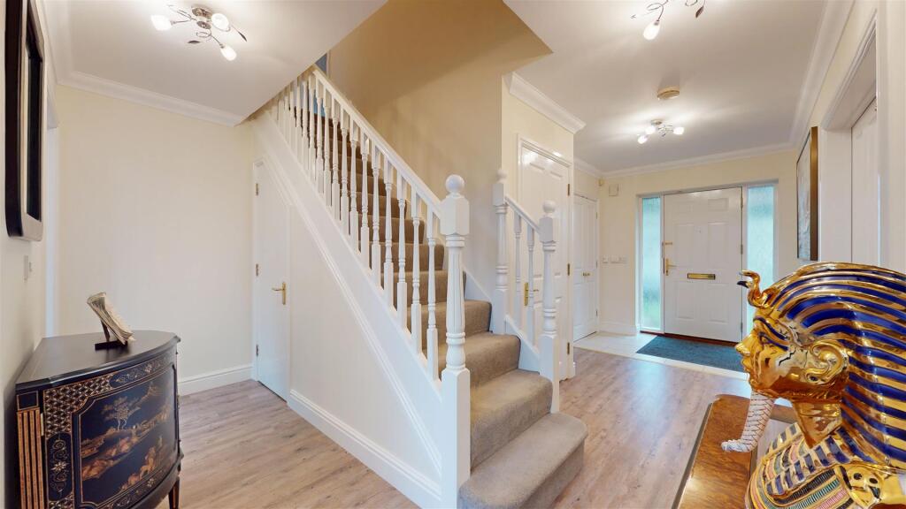 House in Milton Keynes, Monkston Park, Kents Hill, Monkston and Brinklow - View 4