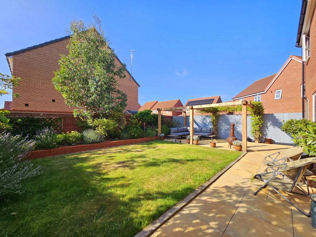 Fenton Drive, West Ayton, Scarborough, North Yorkshire photo 2