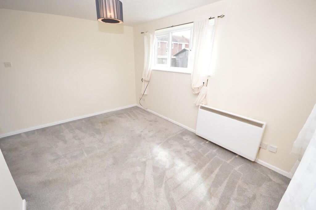 Hereward Close, Wivenhoe photo 4